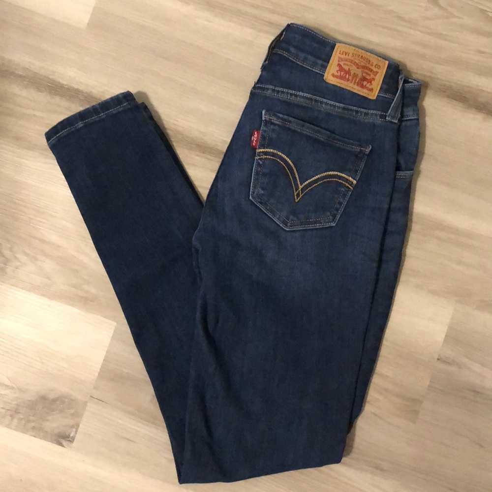 Levi skinny jeans